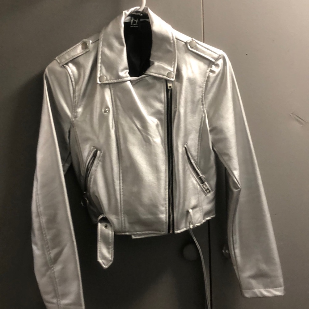 Sliver Learher jacket : forever21